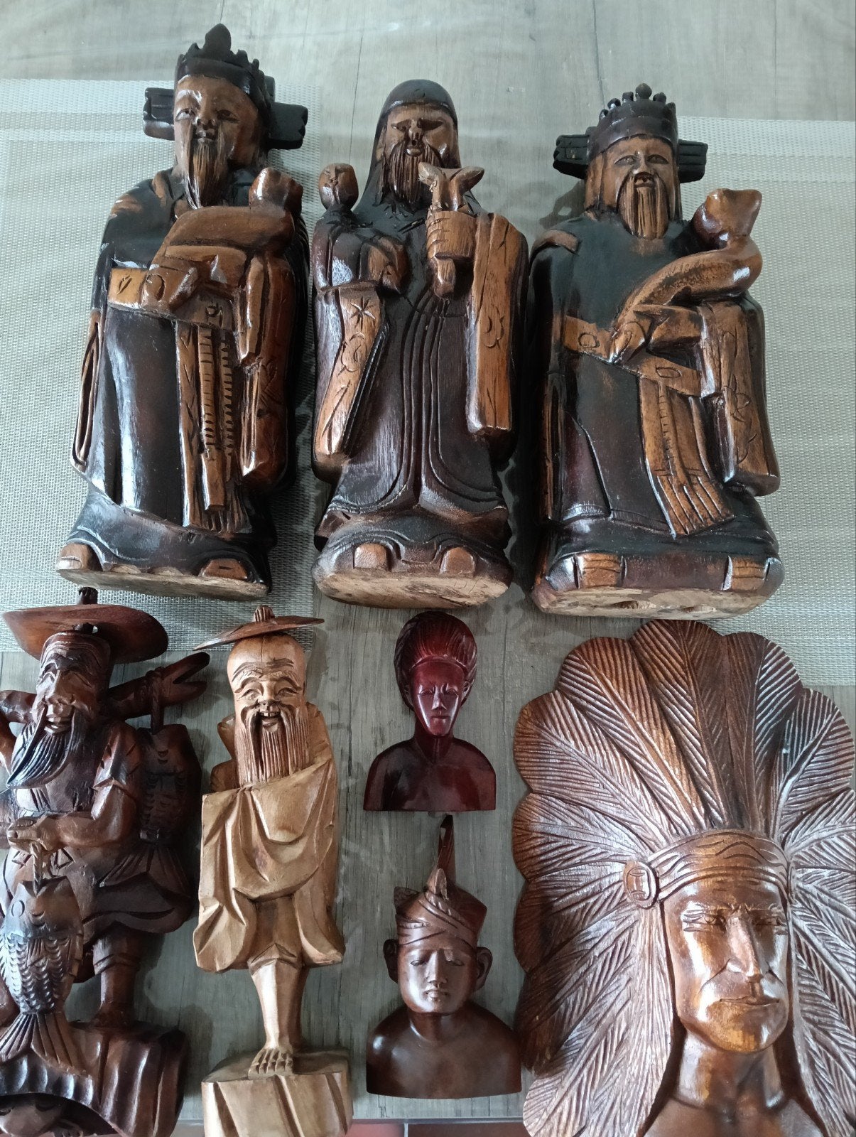Diverse collectie handgesneden houten beelden, Antiek en Kunst, Overige onderwerpen, Ophalen of Verzenden, Handgemaakt, 20 - 50 cm
