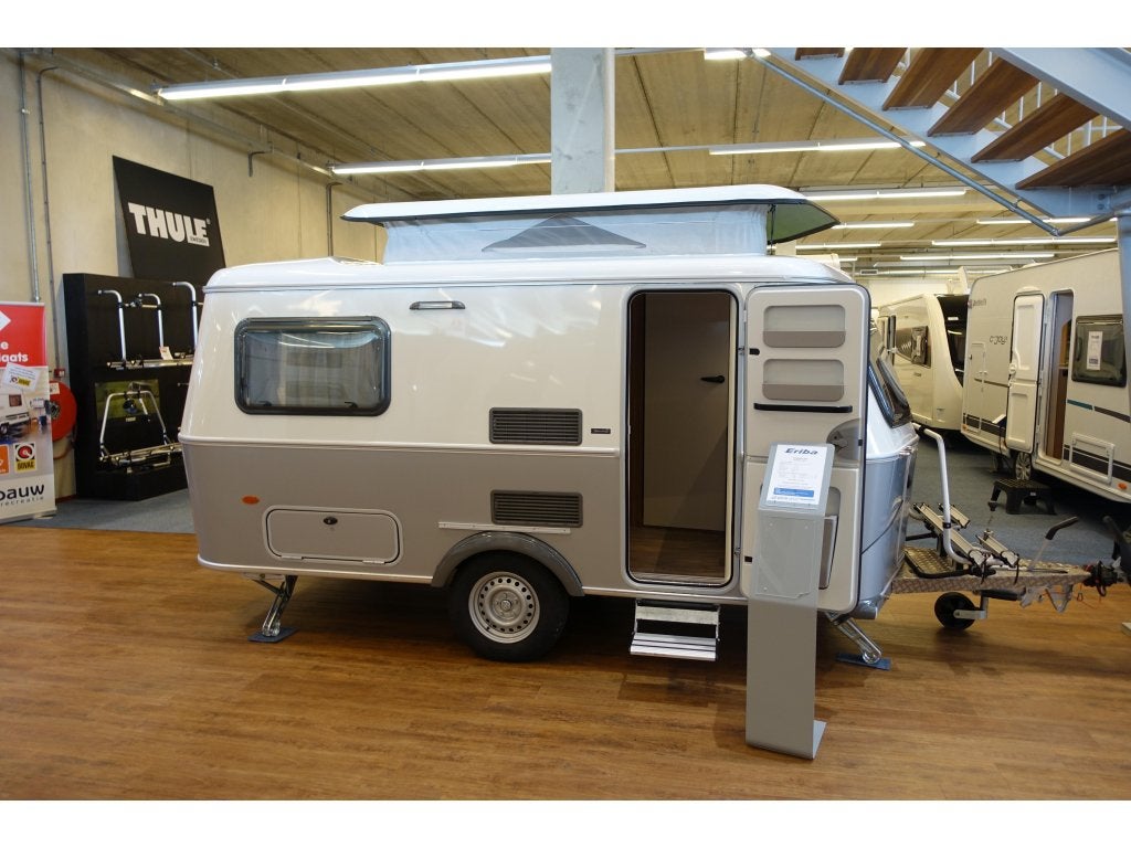 Eriba Touring 420 modeljaar 2026; voorraad, Caravans en Kamperen, Caravans, Schokbreker, Standaardzit, Tot en met 2, Bedrijf