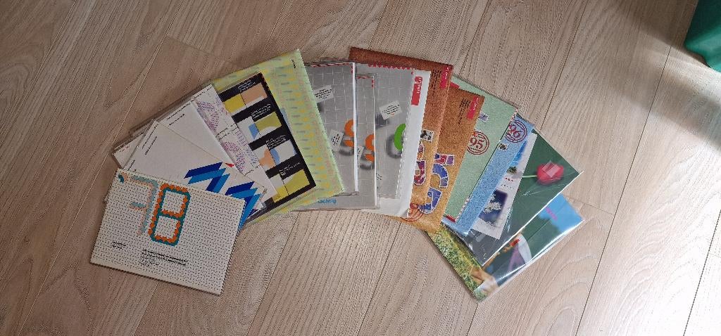 jaarcollecties - 16 stuks  Nederland (zie omschrijving ), Postzegels en Munten, Postzegels | Volle albums en Verzamelingen, Ophalen of Verzenden