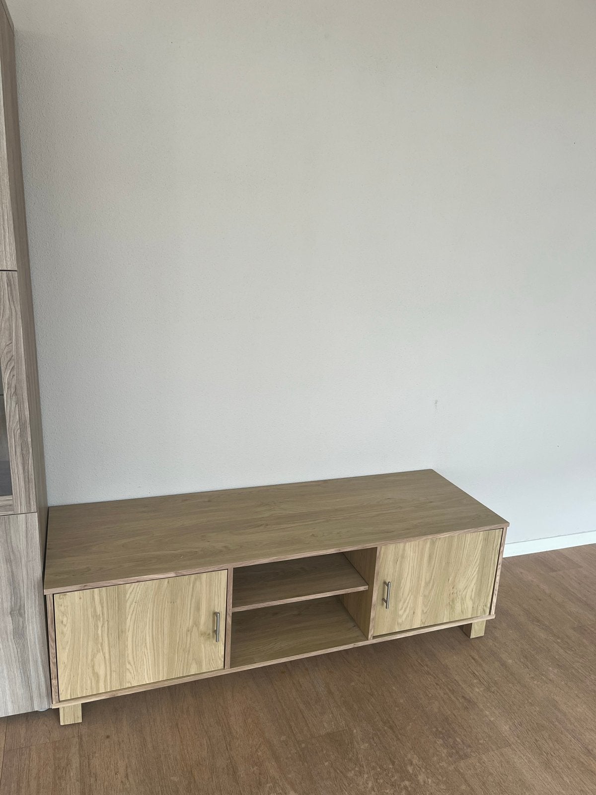 Gratis TV-meubel met opbergruimte - Houtkleur, Ophalen, Gebruikt, 100 tot 150 cm, Minder dan 100 cm
