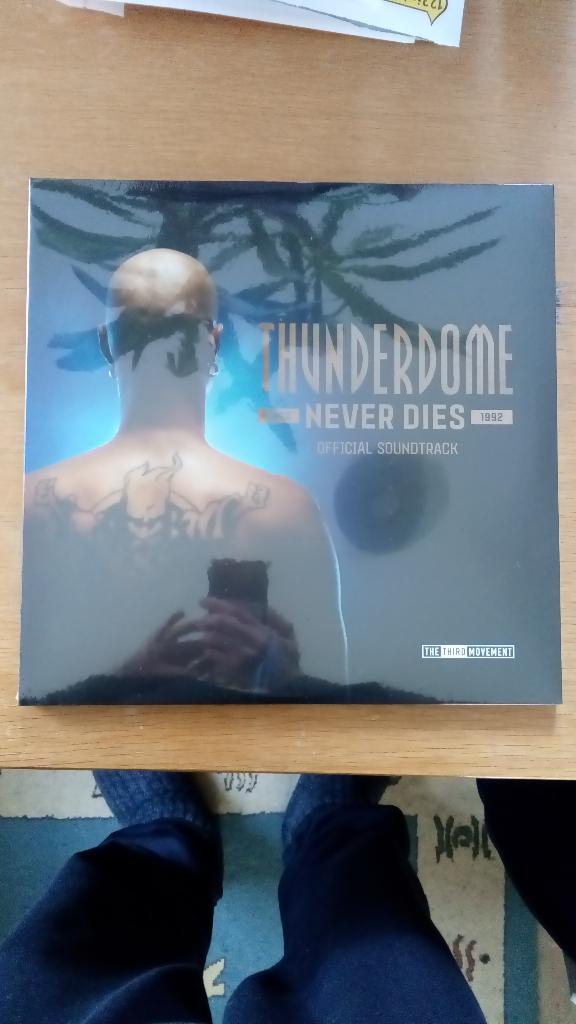Thunderdome Never Dies (Official Soundtrack) 3x 12 inch new, Cd's en Dvd's, Geseald, 2020 tot heden, Ophalen of Verzenden, 12 inch