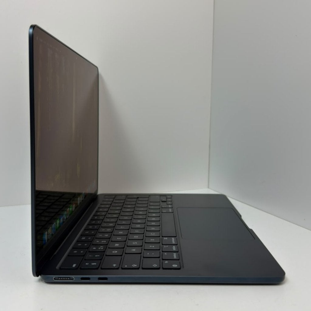 Apple Macbook Air 13 2022 | M2 | 256GB | 8GB | Nette staat, Apple, Zo goed als nieuw, Support@apple.com, One Apple Park Way
Cupertino, CA 95014
United States