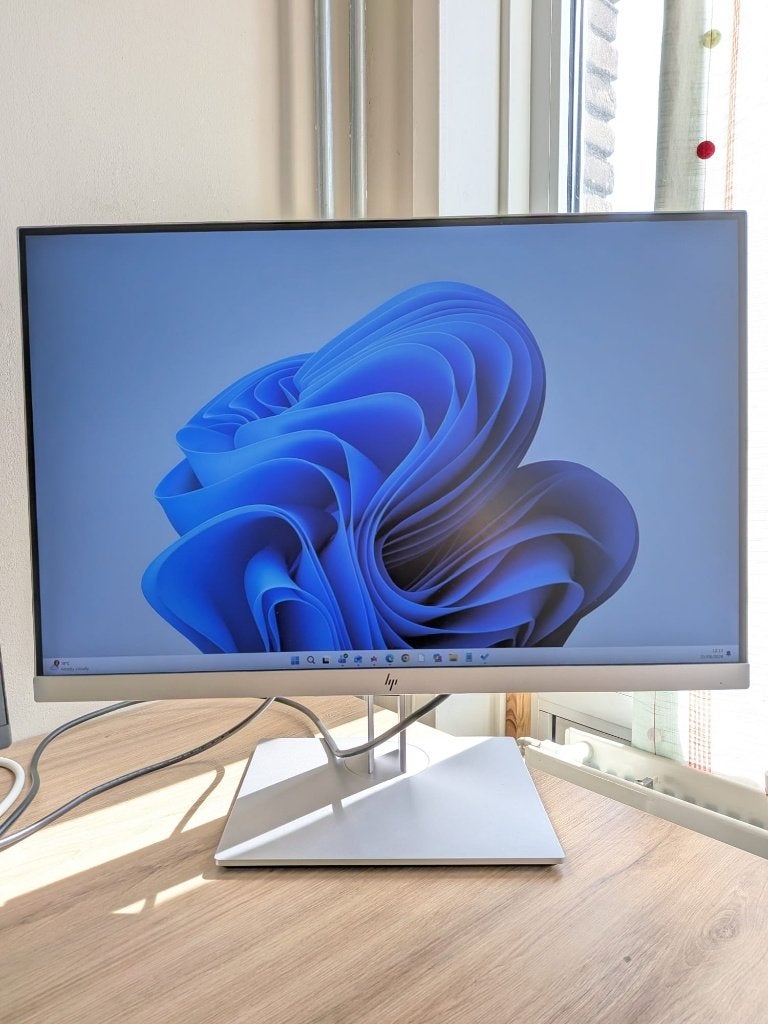 HP EliteDisplay E243i 24" Monitor — Like New, Computers en Software, Monitoren, Ophalen, In hoogte verstelbaar, Full HD, Zo goed als nieuw