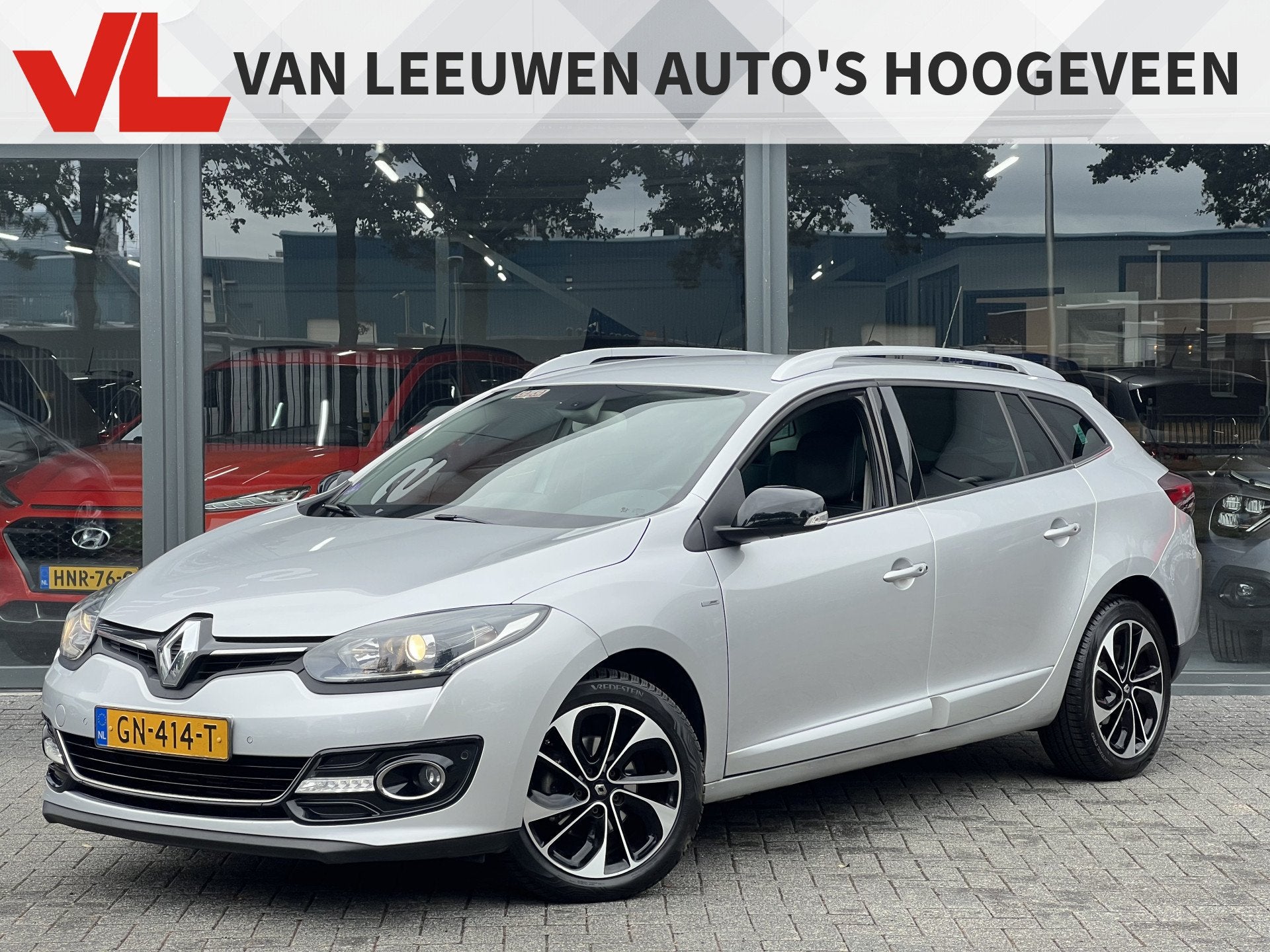 Renault Mégane Estate 1.2 TCe Bose | Navi | Cruise | RIJKLA, Auto's, Voorwielaandrijving, Gebruikt, Zwart, 4 cilinders
