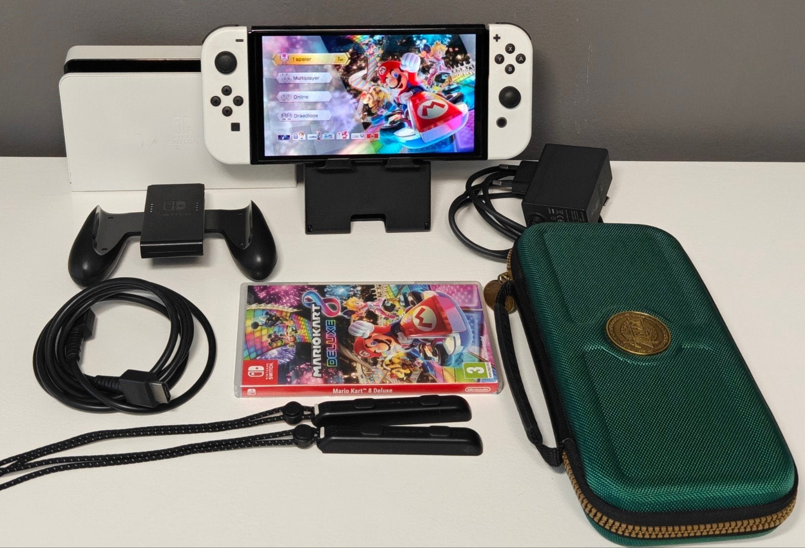 Nintendo Switch OLED met Mario Kart 8 Deluxe, Switch OLED, Gebruikt, Nintendo switch, Ophalen of Verzenden