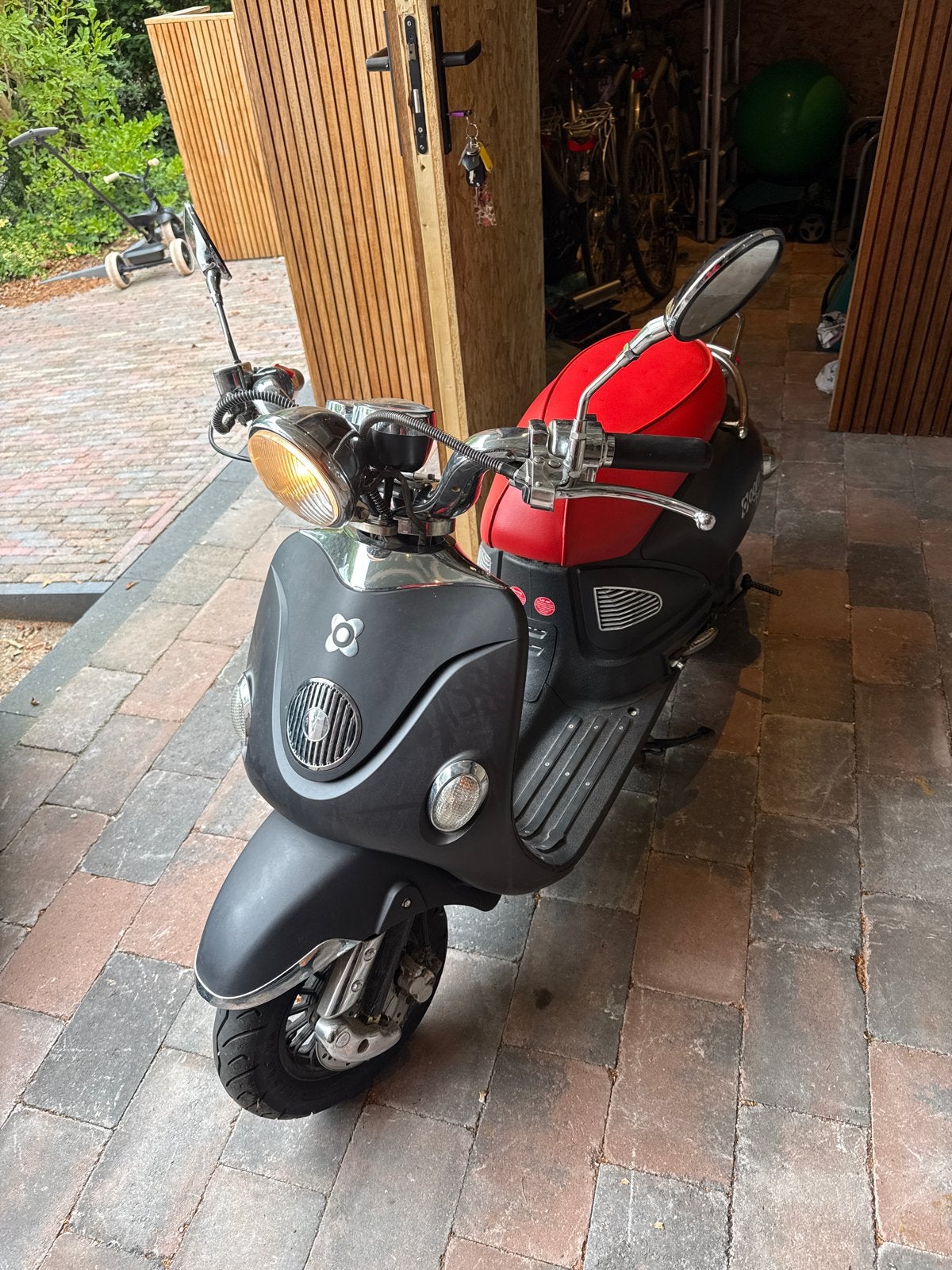 Nette amg joy scooter uit 2017, Gebruikt, Benzine, Ophalen, Overige merken