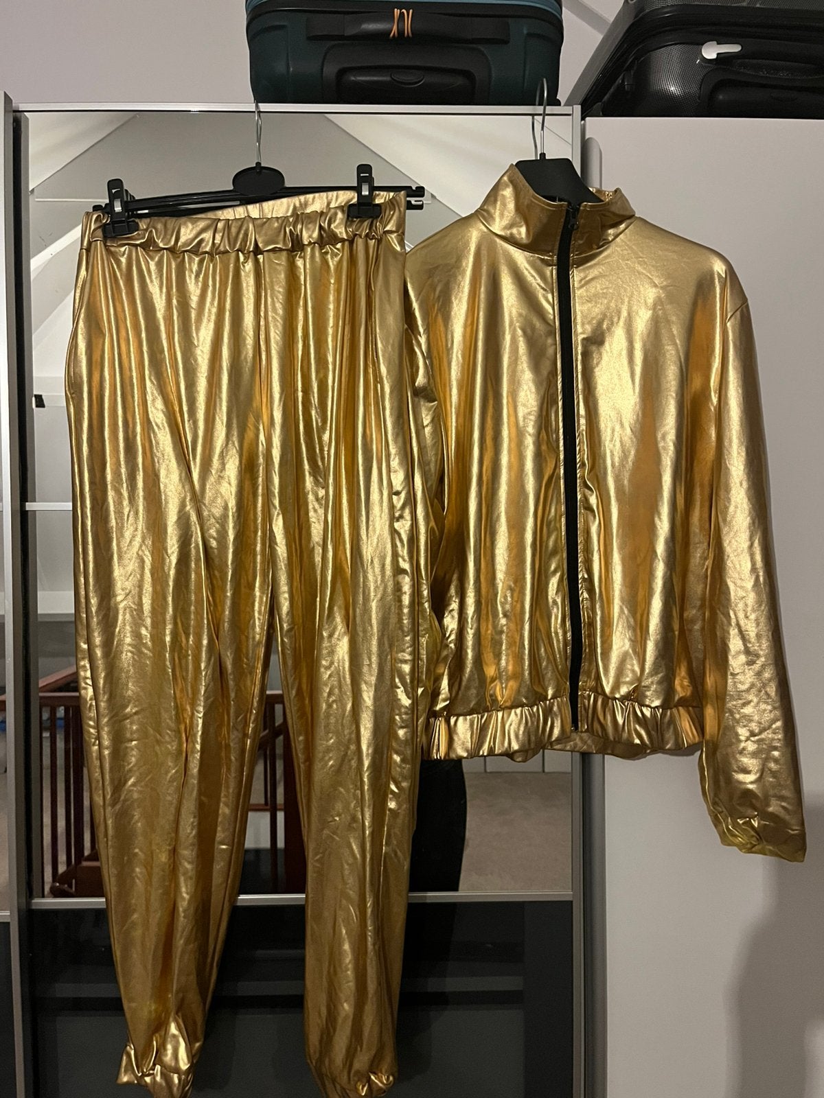 Goud pak compleet M, Ophalen of Verzenden, Nieuw, Maat 48/50 (M)