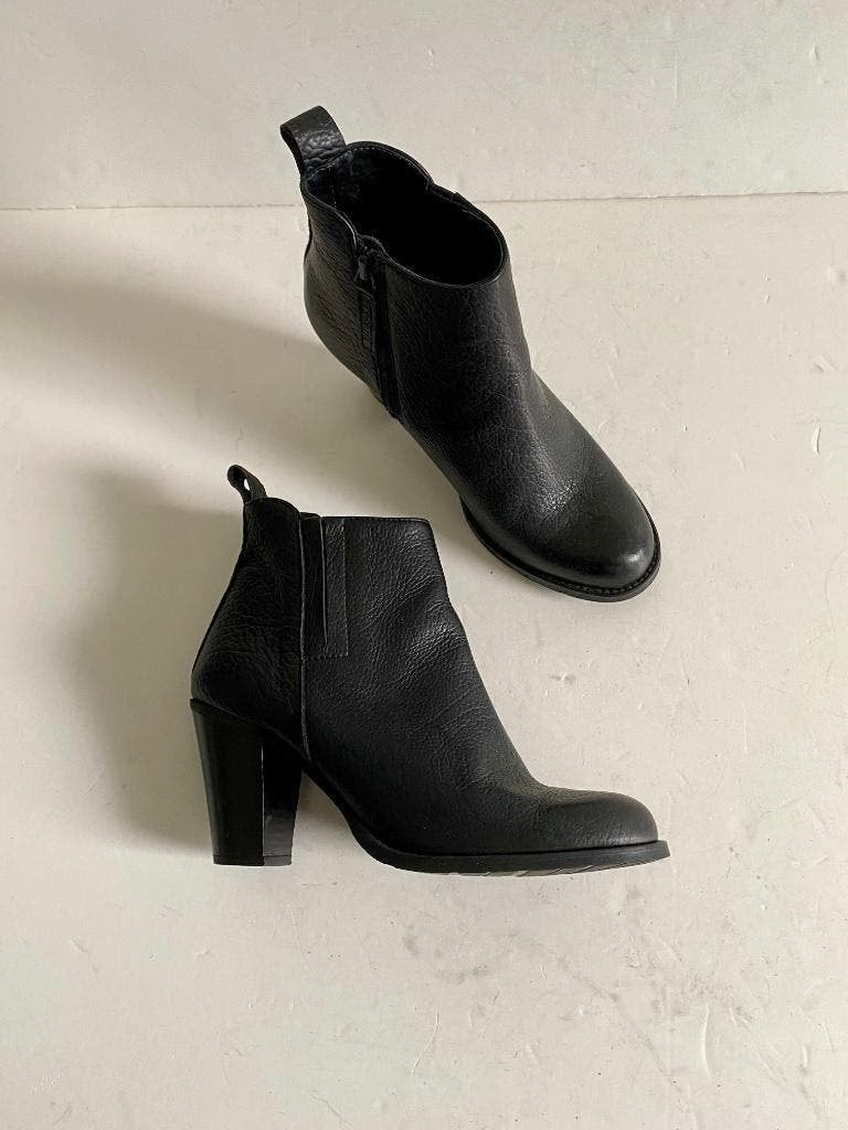 i550 Gardenia Copenhagen maat 38 leren lage laarsjes enkel, Kleding | Dames, Schoenen, Zwart, Ophalen of Verzenden, Zo goed als nieuw