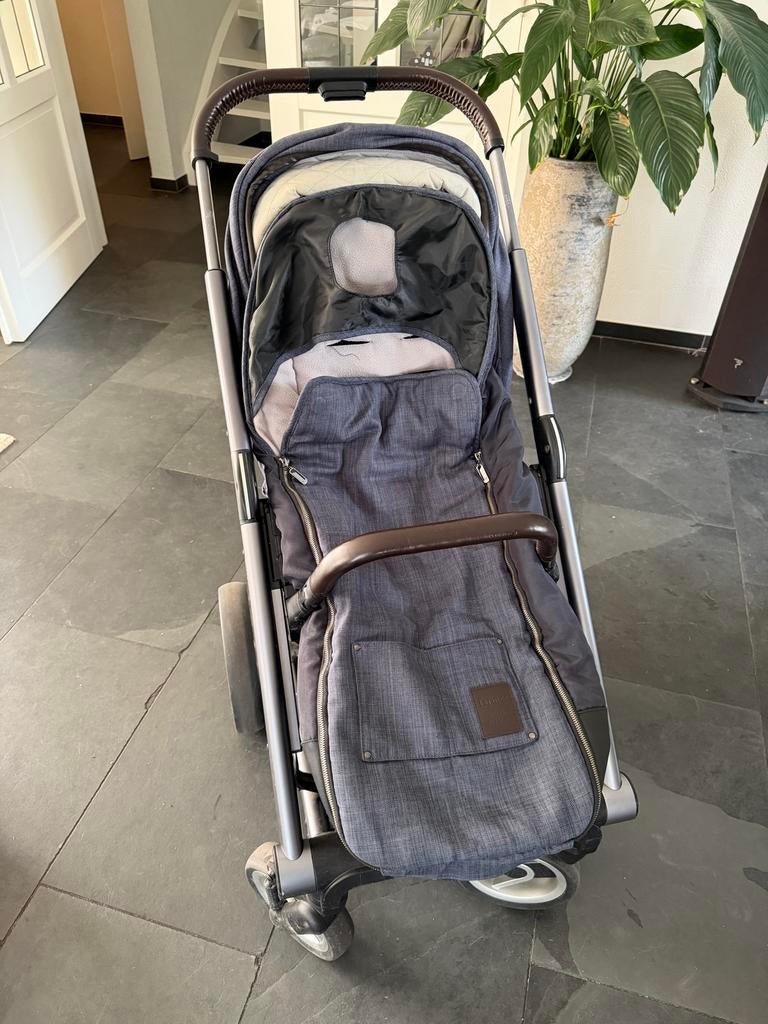 Mutsy Igo kinderwagen met reiswieg en zitje, Kinderen en Baby's, Kinderwagens en Combinaties, Ophalen, Gebruikt, Combiwagen, Met reiswieg