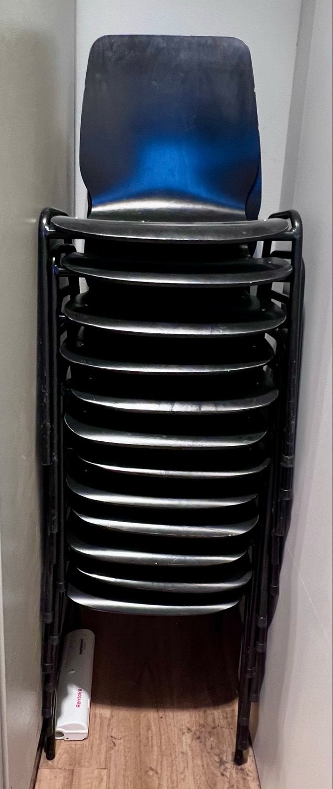 Vepa stapelbare stoelen - 12 stuks, zwart, Ophalen, Kunststof, Gebruikt, Zwart