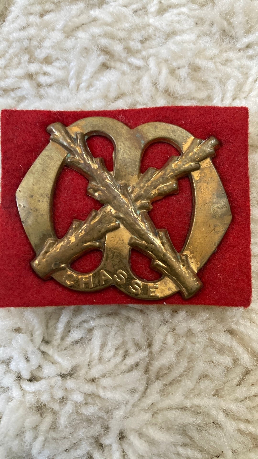 Baretembleem Chasse, Ophalen of Verzenden, Landmacht, Nederland, Embleem of Badge