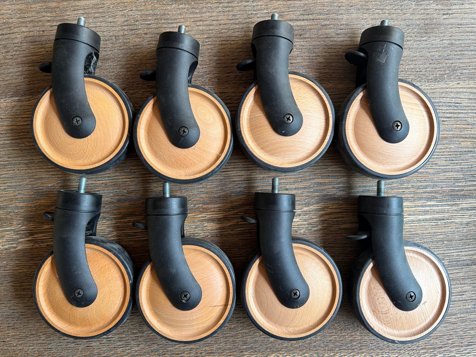 Set van 8 houten wielen met rem, Doe-het-zelf en Verbouw, Ophalen of Verzenden, Gebruikt