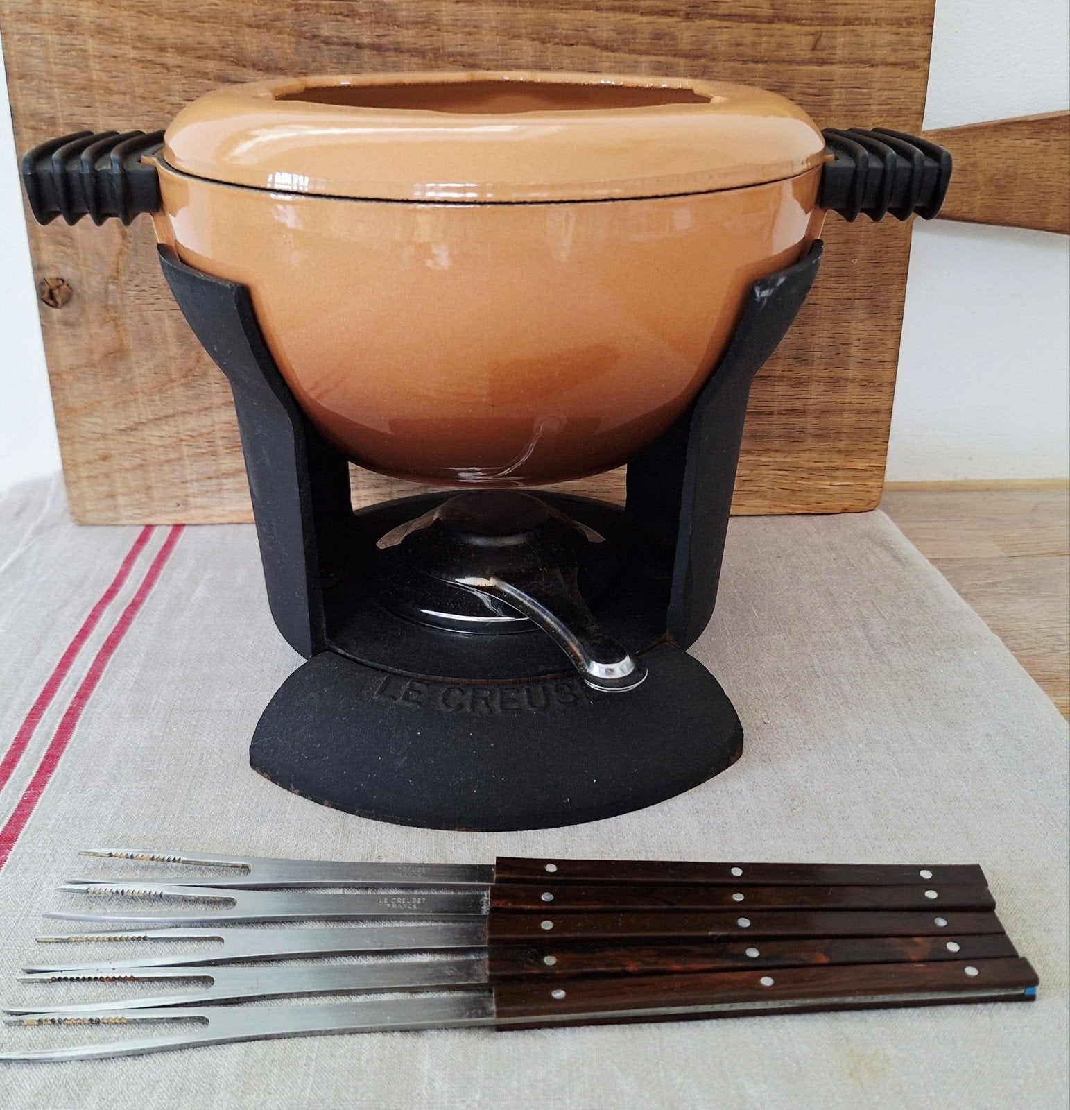 Vintage Le Creuset Fondueset Hazelnootkleurig, Ophalen of Verzenden, Gebruikt, Gietijzer