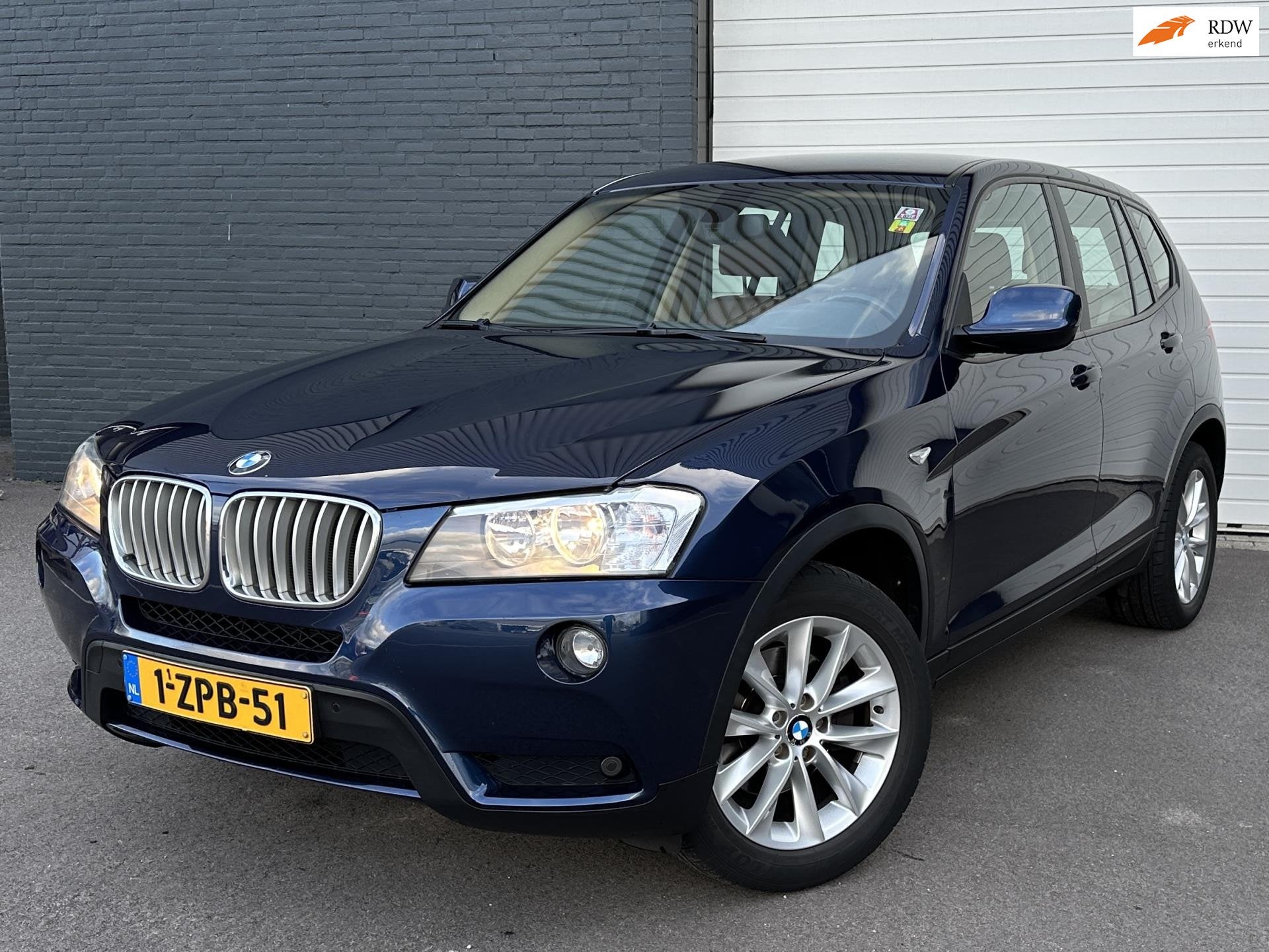 BMW X3 XDrive28i High Executive 1EEIG/HEADUP/LEDER/NAVI/CLIM, Auto's, BMW, Euro 5, Gebruikt, 4 cilinders, 2000 kg