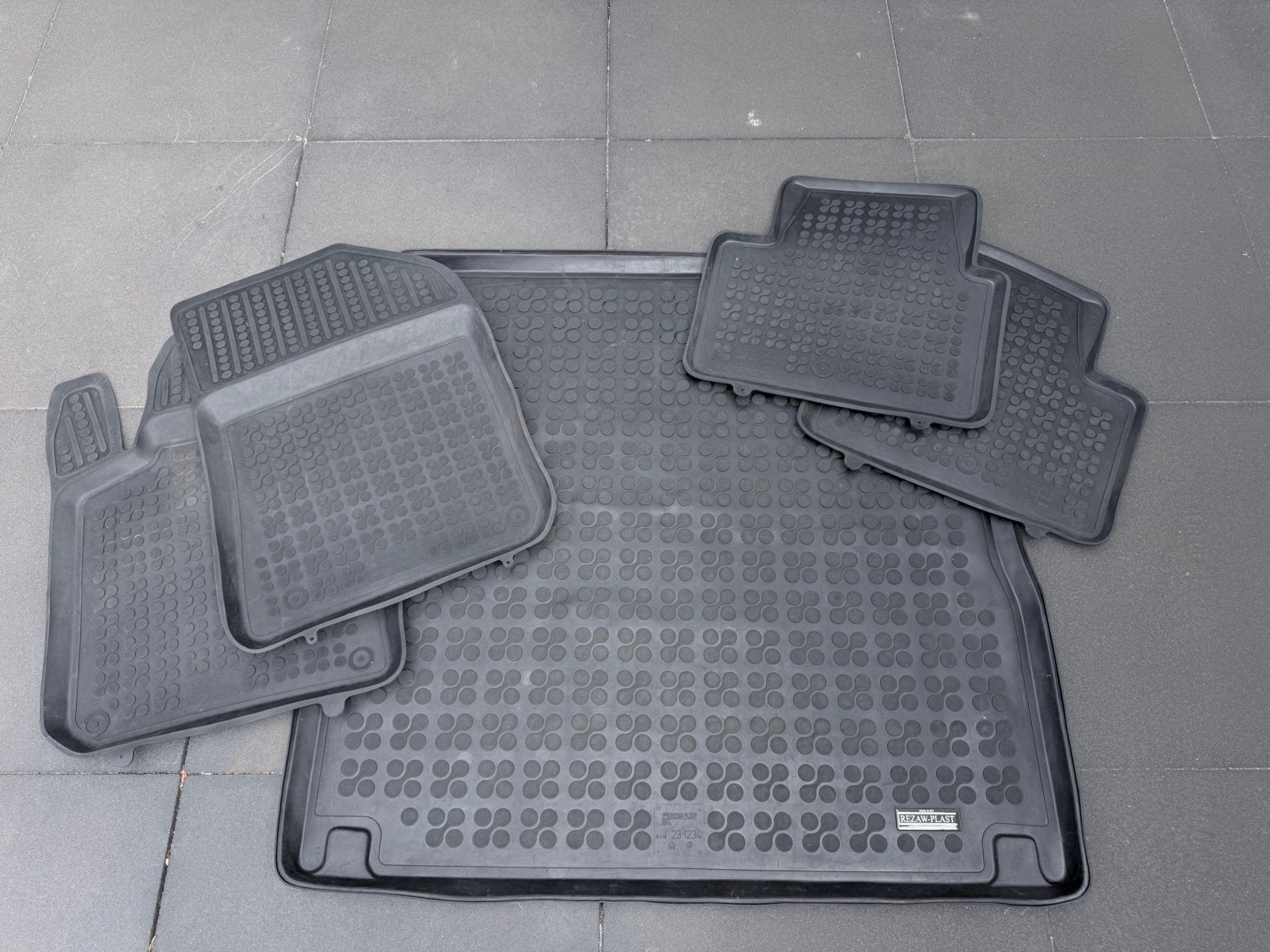 Rubbermatten voor Peugeot 308 SW 2018 incl kofferbakmat, Ophalen, Gebruikt