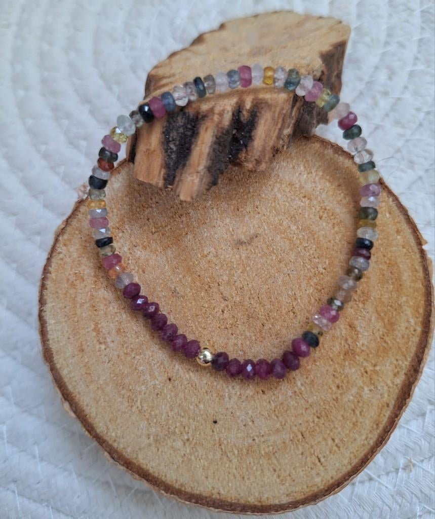 Korund met Robijn (rondellen, facet) armband, Sieraden, Tassen en Uiterlijk, Edelstenen, Ophalen of Verzenden, Nieuw