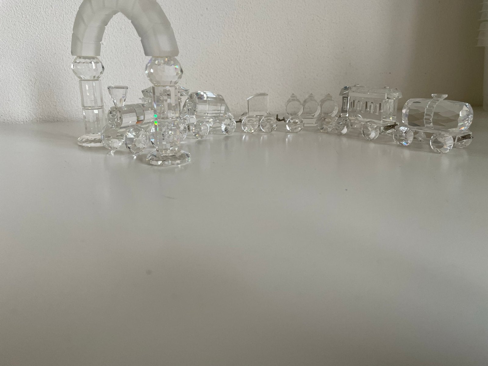Complete Swarovski Kristallen Trein met Boog, Verzamelen, Ophalen of Verzenden, Zo goed als nieuw, Figuurtje