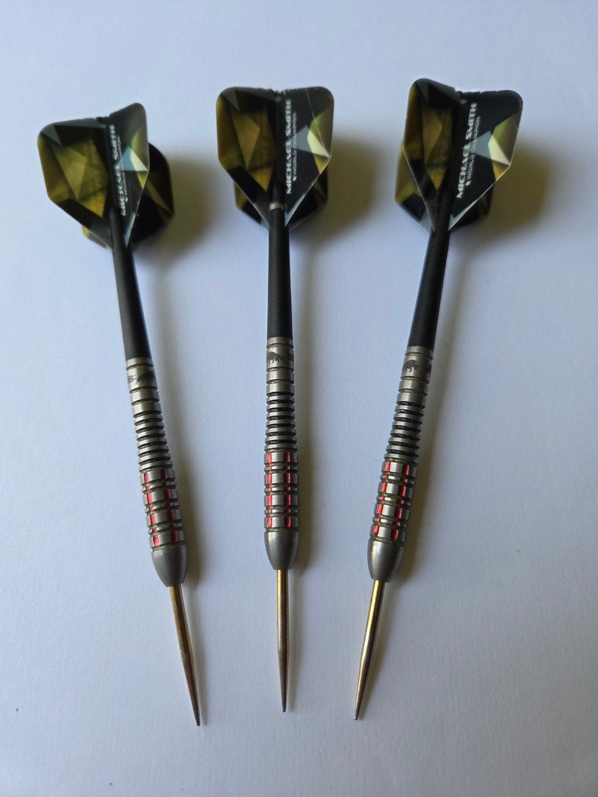 Michael Smith Shot Believe Darts 25g 90% Tungsten, Sport en Fitness, Darts, Ophalen of Verzenden, Zo goed als nieuw, Pijlen