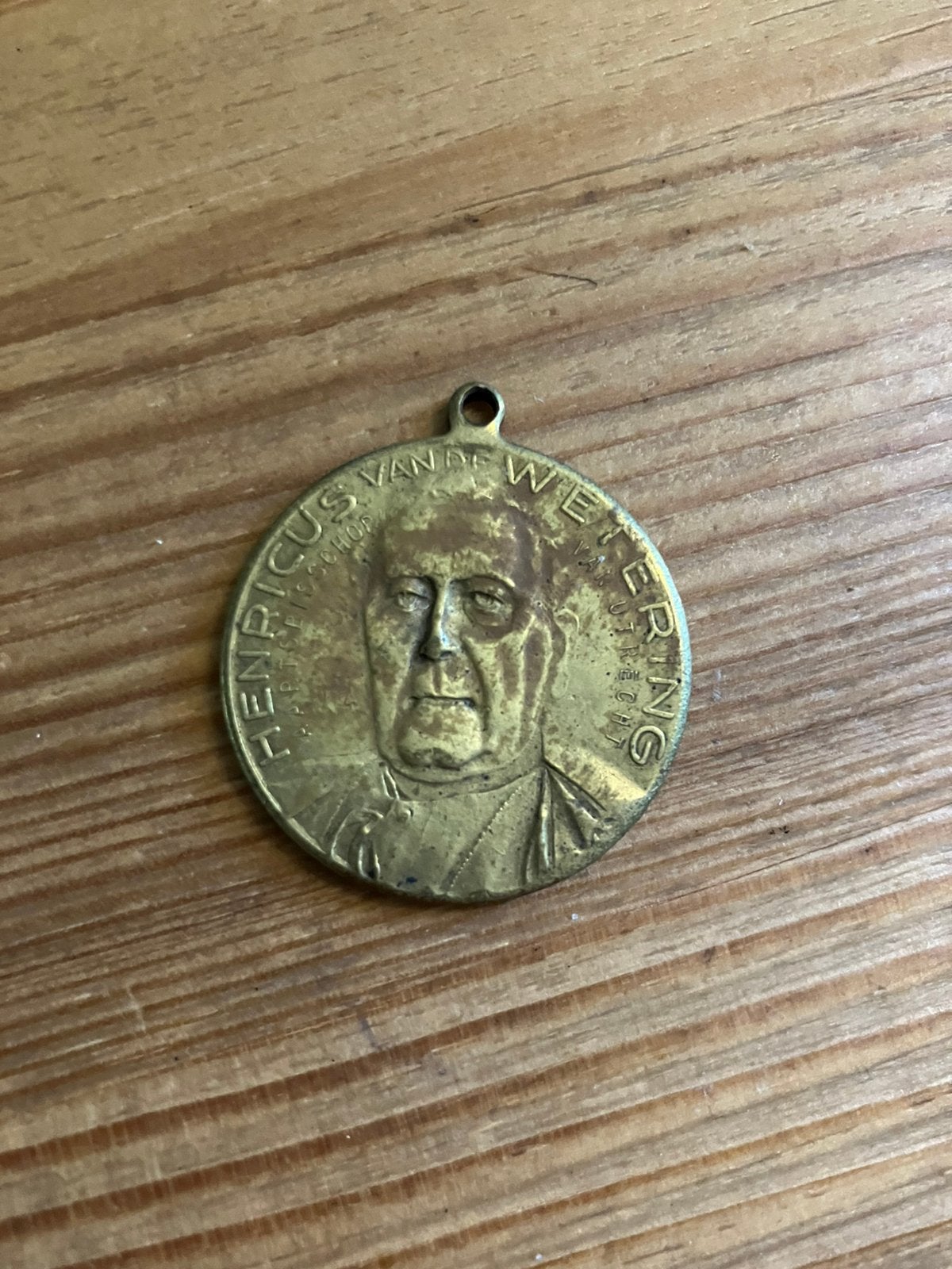 Munt penning hanger Henricus van de Wetering, Ophalen of Verzenden, Overige materialen