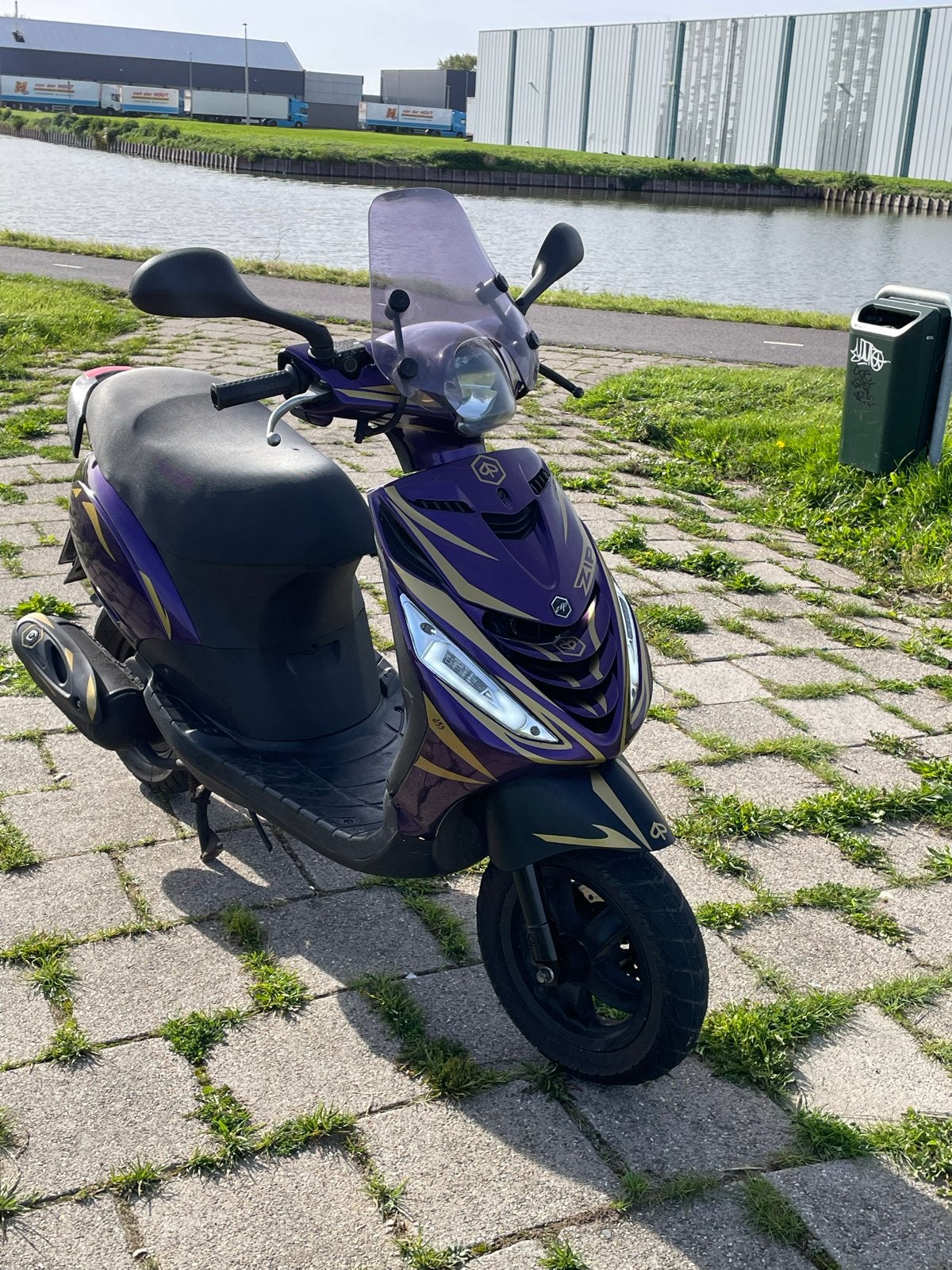 Piaggio Zip 4T 2010 - Paars met gouden accenten, Ophalen of Verzenden, Gebruikt, Benzine, Zip