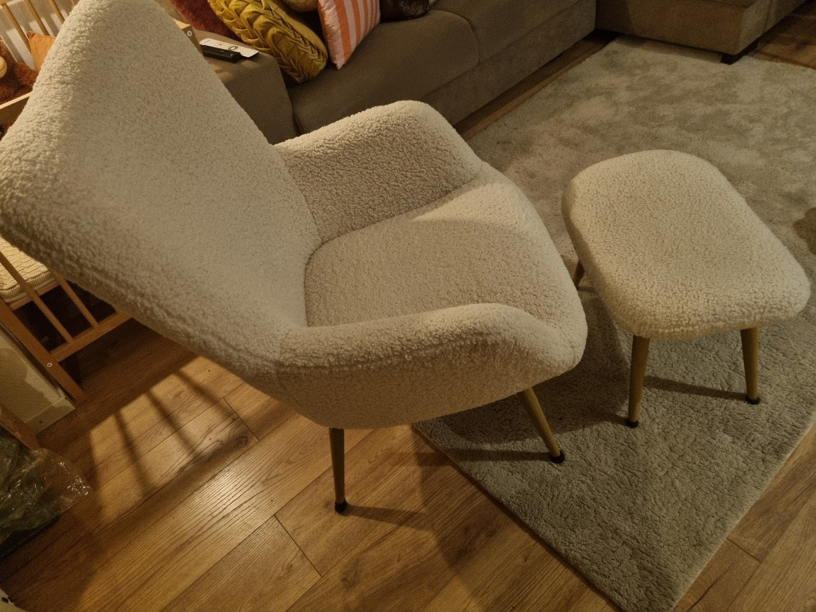 Fauteuil Hundested + voetenbank - Jysk, Huis en Inrichting, Ophalen, 75 tot 100 cm, Zo goed als nieuw, Metaal
