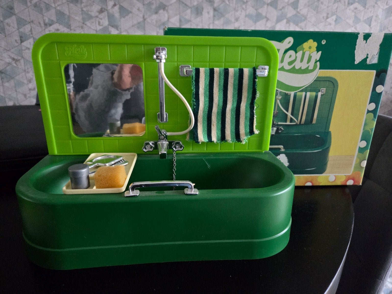 Fleur bad en toilet set voor poppenhuis, Ophalen of Verzenden, Gebruikt, Overige typen