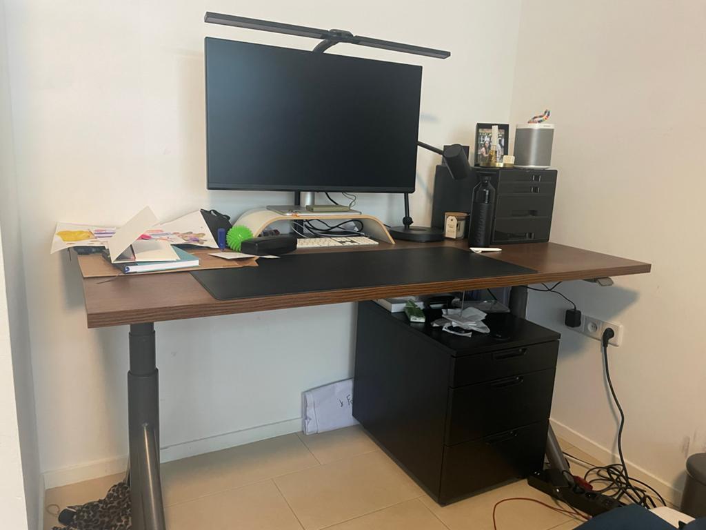 Idasen elektrisch zit-sta bureau 180x60 zo goed als nieuw, Ophalen, Zit-sta bureau, Elektrisch, Zo goed als nieuw