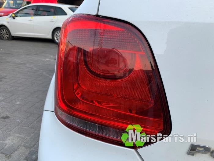 Achterlicht links van een Volkswagen Polo, Gebruikt, -, Volkswagen, -