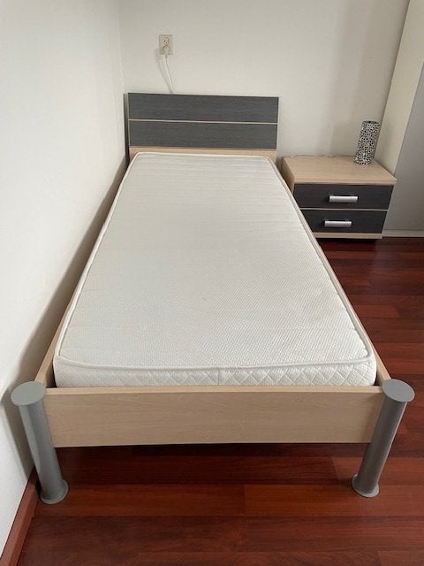 Slaapkamer met bureau van Trendhopper, Ophalen, Gebruikt, 90 cm, 200 cm
