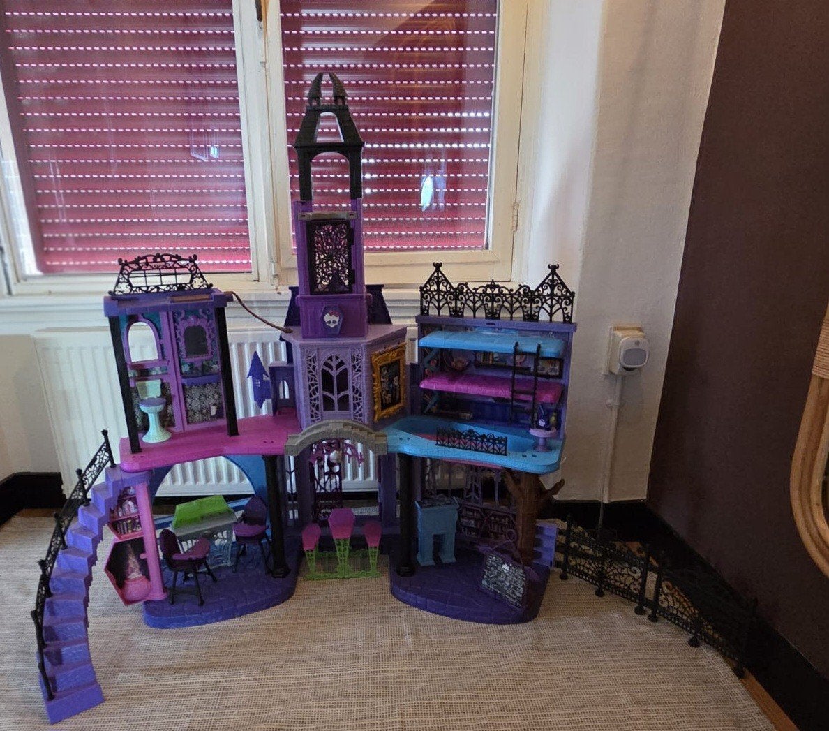 Monster High speelhuis Haunted Highschool, Ophalen, Zo goed als nieuw, Overige typen