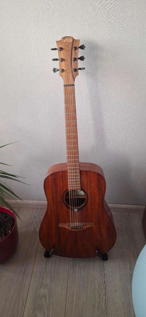 akoestische gitaar, Muziek en Instrumenten, Ophalen, Zo goed als nieuw, Western- of Steelstringgitaar