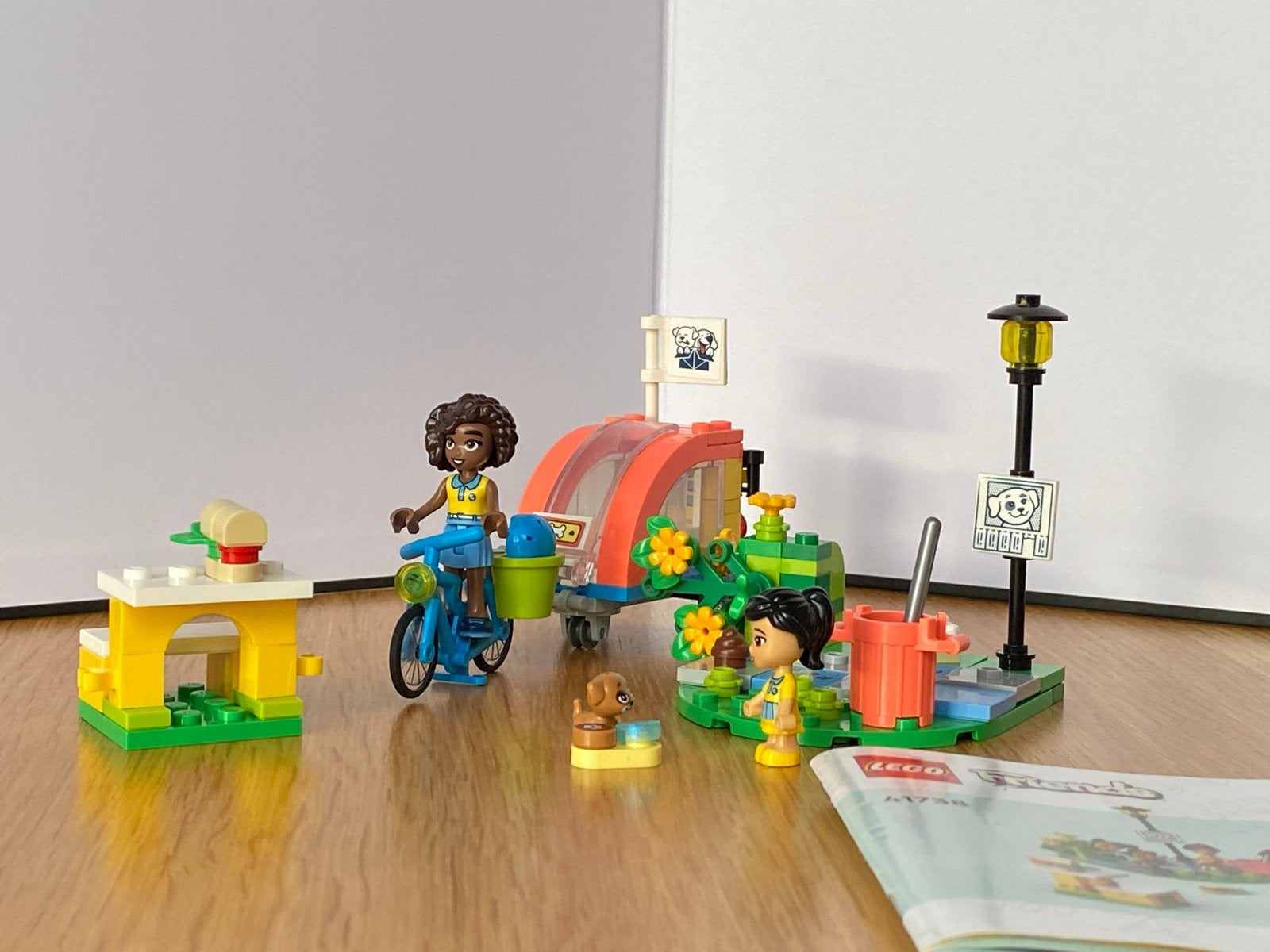 LEGO Friends 41738 Hondenreddingsfiets, Ophalen of Verzenden, Zo goed als nieuw, Overige merken