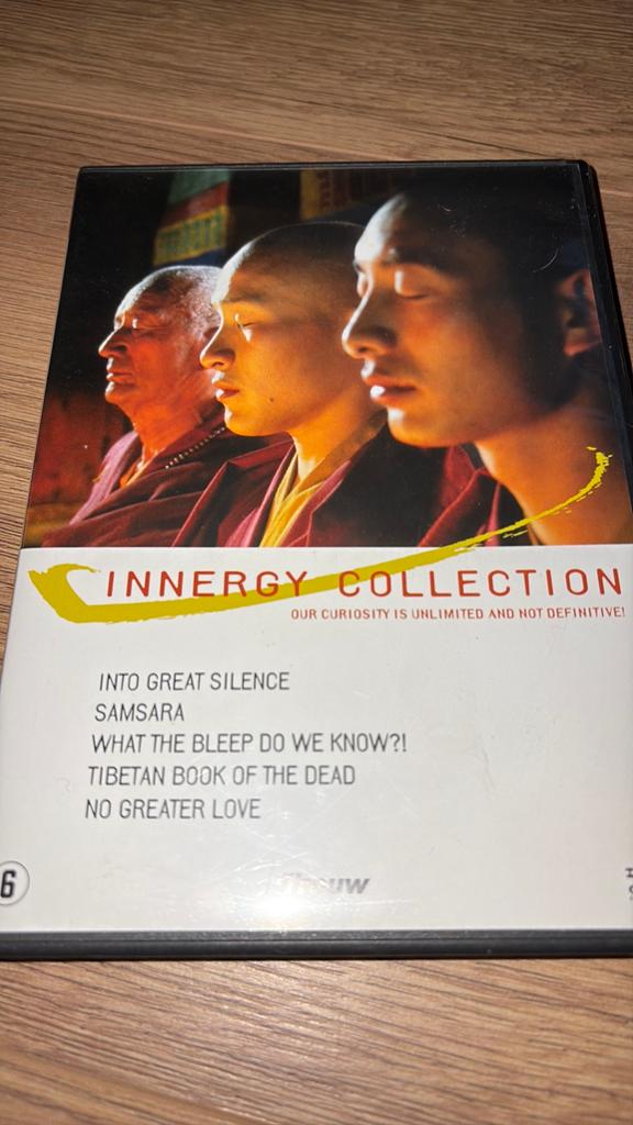 Innergy Collection dvdbox met vijf arthouse documentaires., Vanaf 16 jaar, Ophalen of Verzenden, Zo goed als nieuw, Oorlog of Misdaad