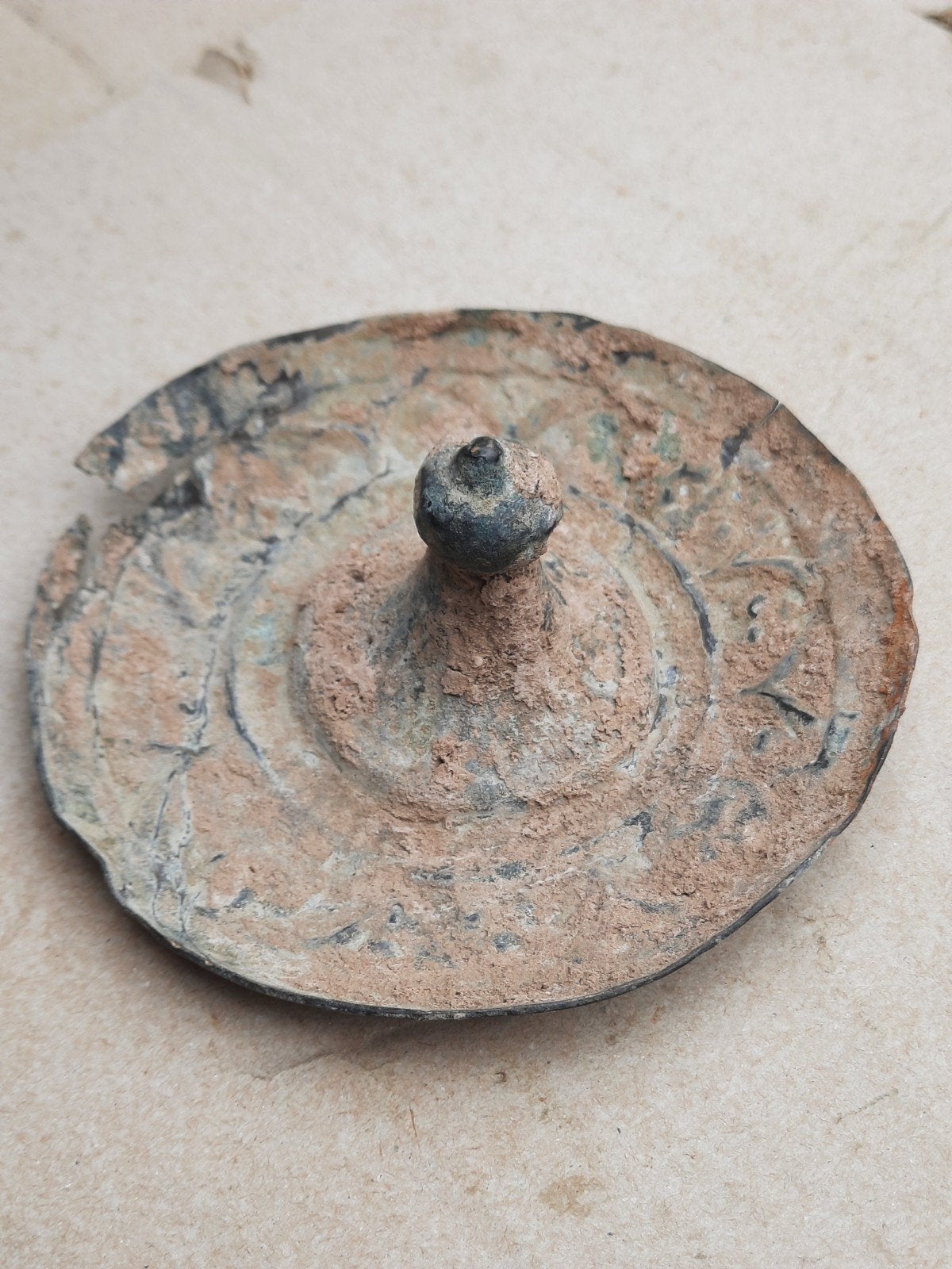 Bronzen deksel urn romeins bodemvondst, Verzenden