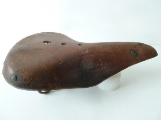 antieke fiets zadel leder oldtimer rijwiel vintage, Fietsen en Brommers, Fietsonderdelen, Ophalen of Verzenden, Gebruikt, Oldtimerfiets