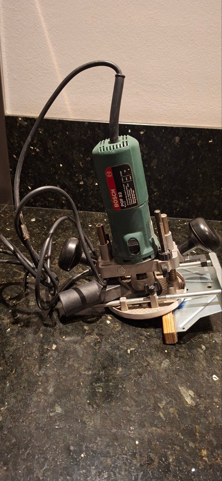 Bosch POF-50 Bovenfrees - Gebruikt maar functioneel, Gebruikt, Ophalen of Verzenden, Bovenfrees, Bosch
