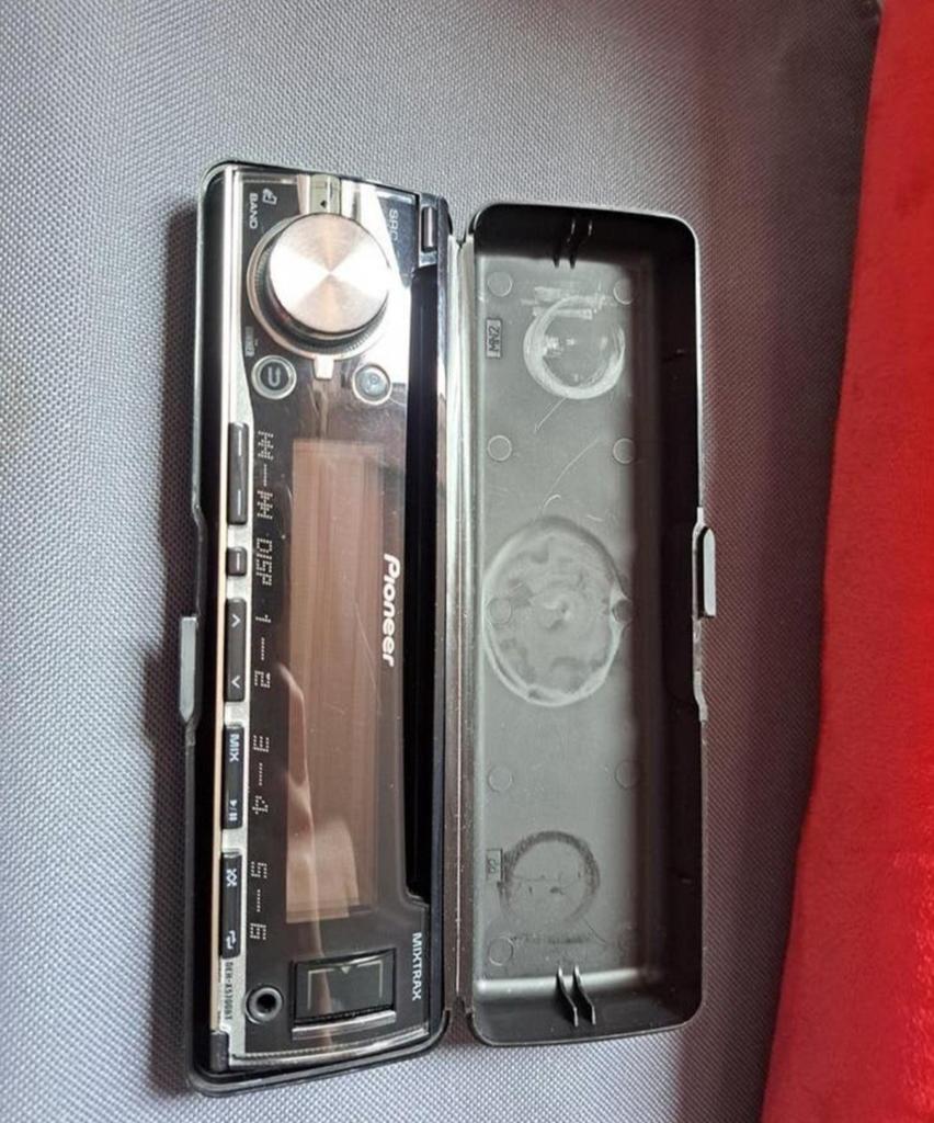 Complete Pioneer DEH-X5700BT autoradio, Ophalen of Verzenden, Zo goed als nieuw