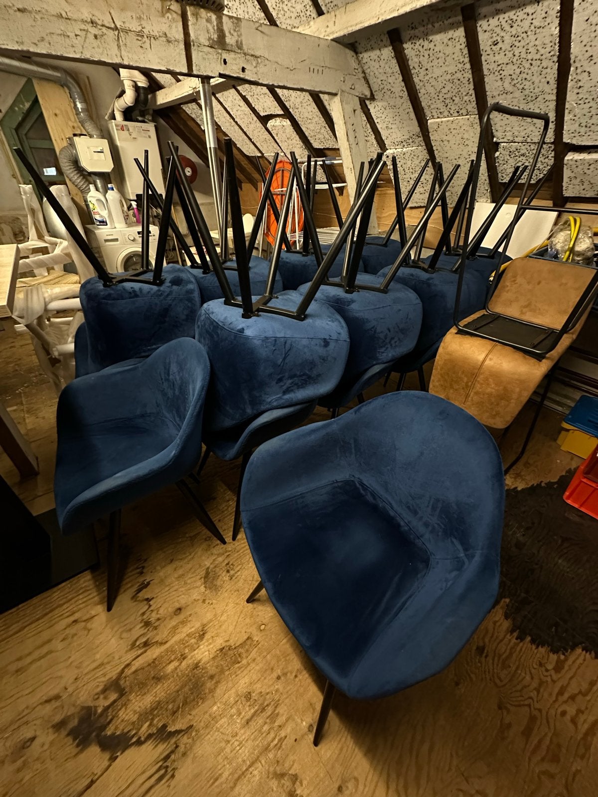 18x Blauwe fluwelen stoelen voor horeca/lobby - perfecte sta