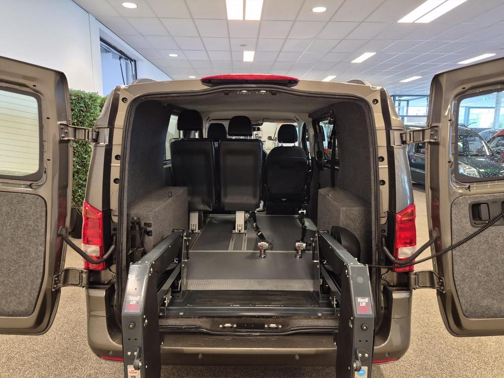 Mercedes-Benz Vito L2H1 Rolstoelbus 4+1, Auto's, Stof, Gebruikt, Zwart, 4 cilinders