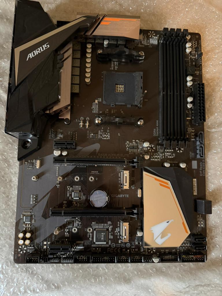 Aorus b450 elite am4 moederbord / defect?, Computers en Software, Moederborden, Ophalen of Verzenden, DDR4