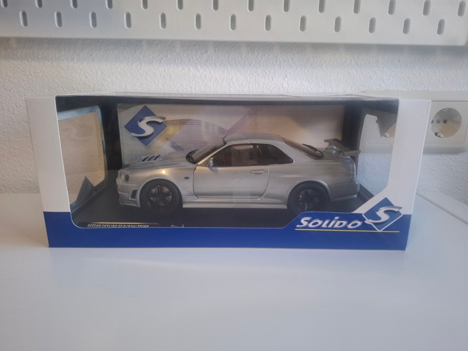 Solido - Nissan Skyline GT-R R34 Z-tune, Hobby en Vrije tijd, Modelauto's | 1:18, Verzenden, Nieuw, Auto, Solido