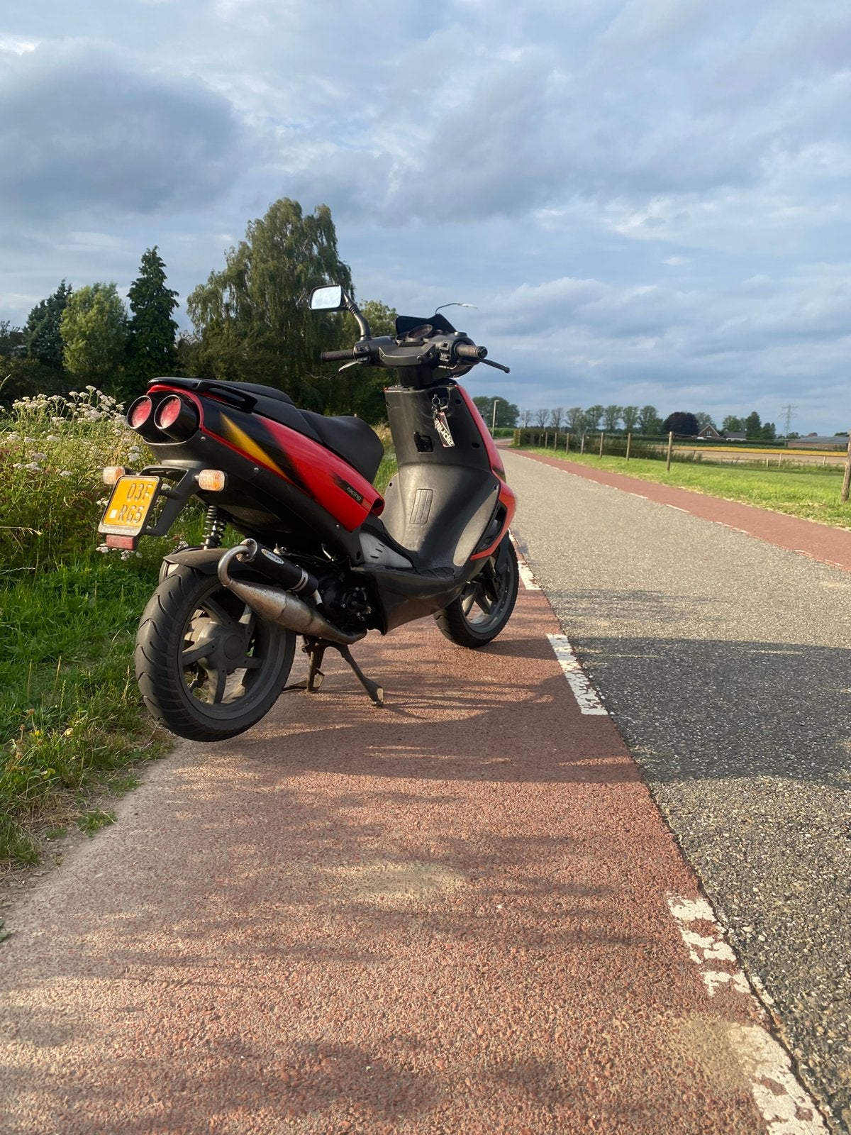 Aprilia sr50 lc, Fietsen en Brommers, Scooters | Aprilia, Ophalen, Tweetakt, Gebruikt, Maximaal 45 km/u