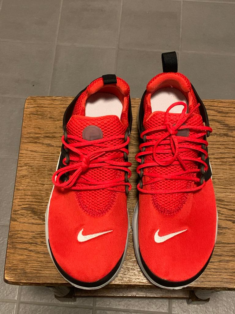 Nike Air Presto - Rode Sneakers, Sport en Fitness, Ophalen of Verzenden, Zo goed als nieuw, Schoenen