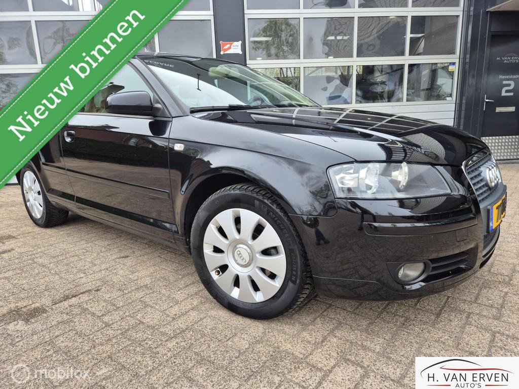 Audi A3 1.6 FSI CLIMA CRUISE NIEUWE KETTING!, Auto's, Audi, Voorwielaandrijving, 15 km/l, 116 pk, Zwart