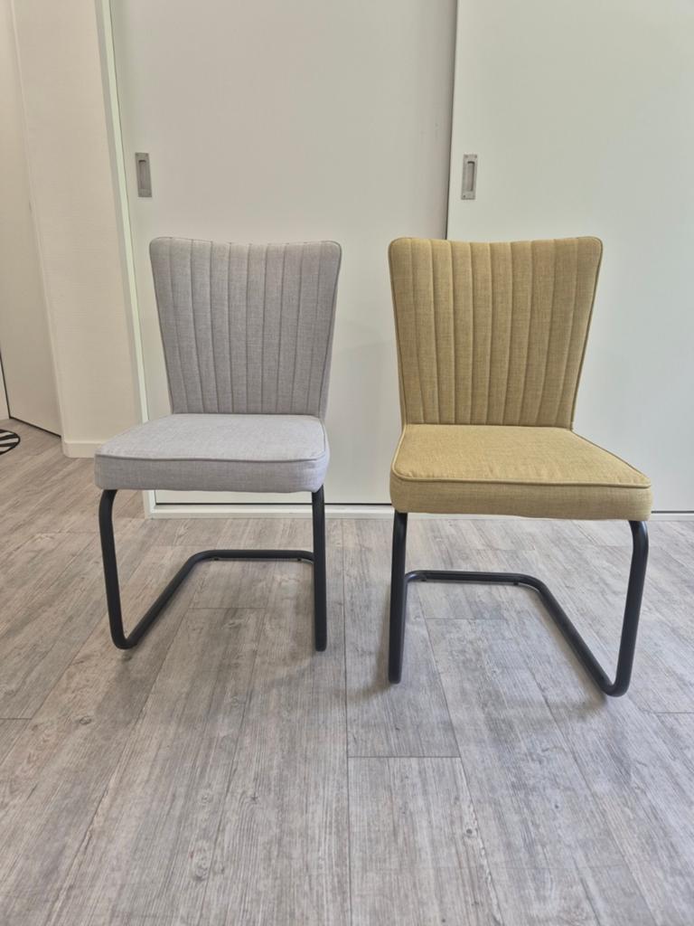 2 stoelen Trendhopper (lichtgrijs en lichtgroen), Huis en Inrichting, Stoelen, Ophalen, Zo goed als nieuw, Overige kleuren, Twee