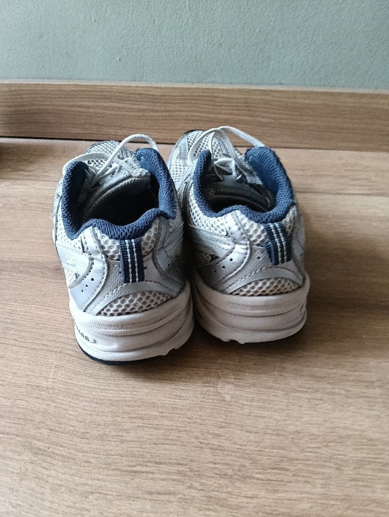 New Balance maat 34.5, Ophalen, Gebruikt, Jongen of Meisje, Schoenen