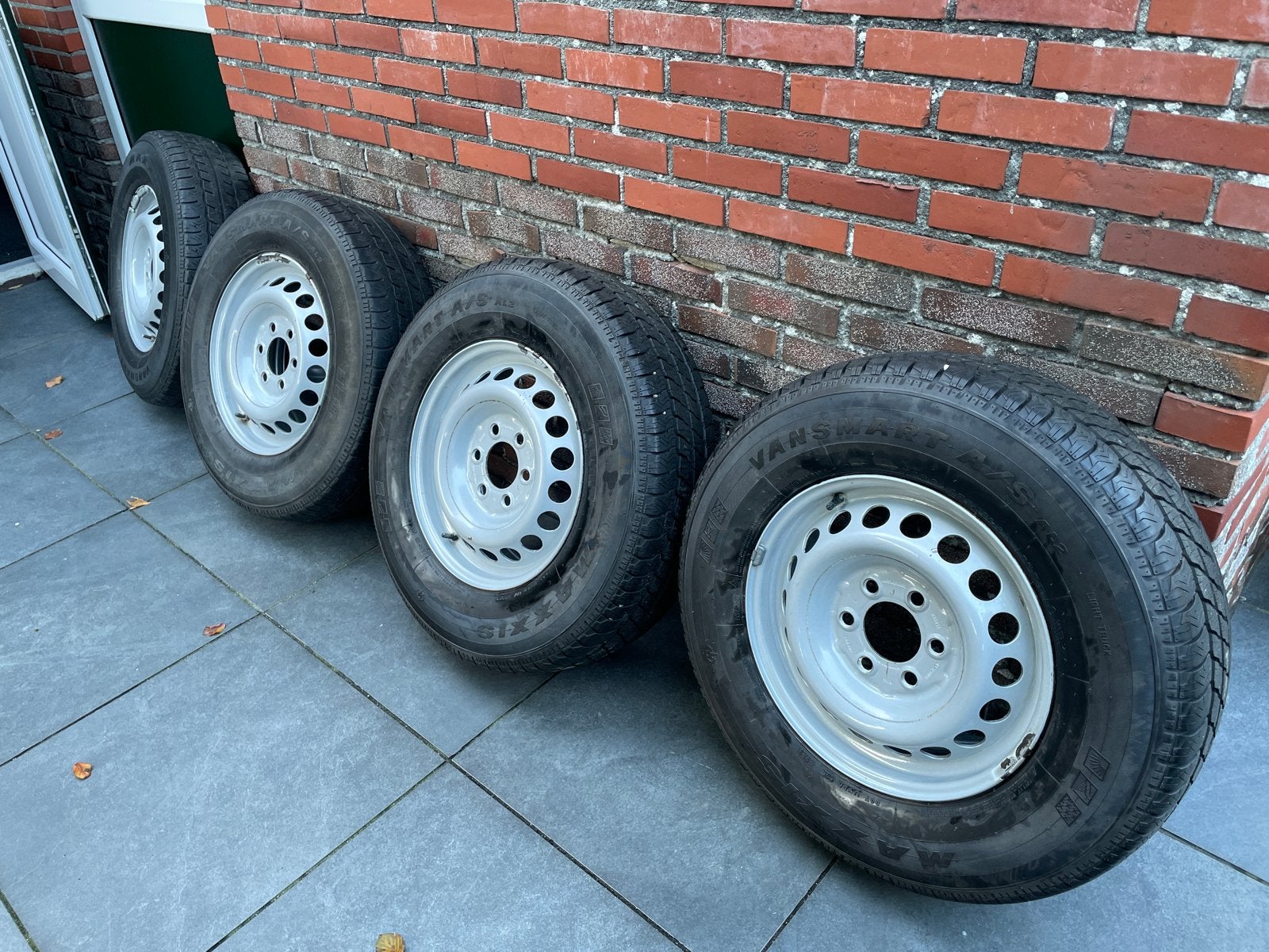 Set van 4 M+S banden op stalen velgen, Ophalen, 16 inch, Banden en Velgen, Winterbanden