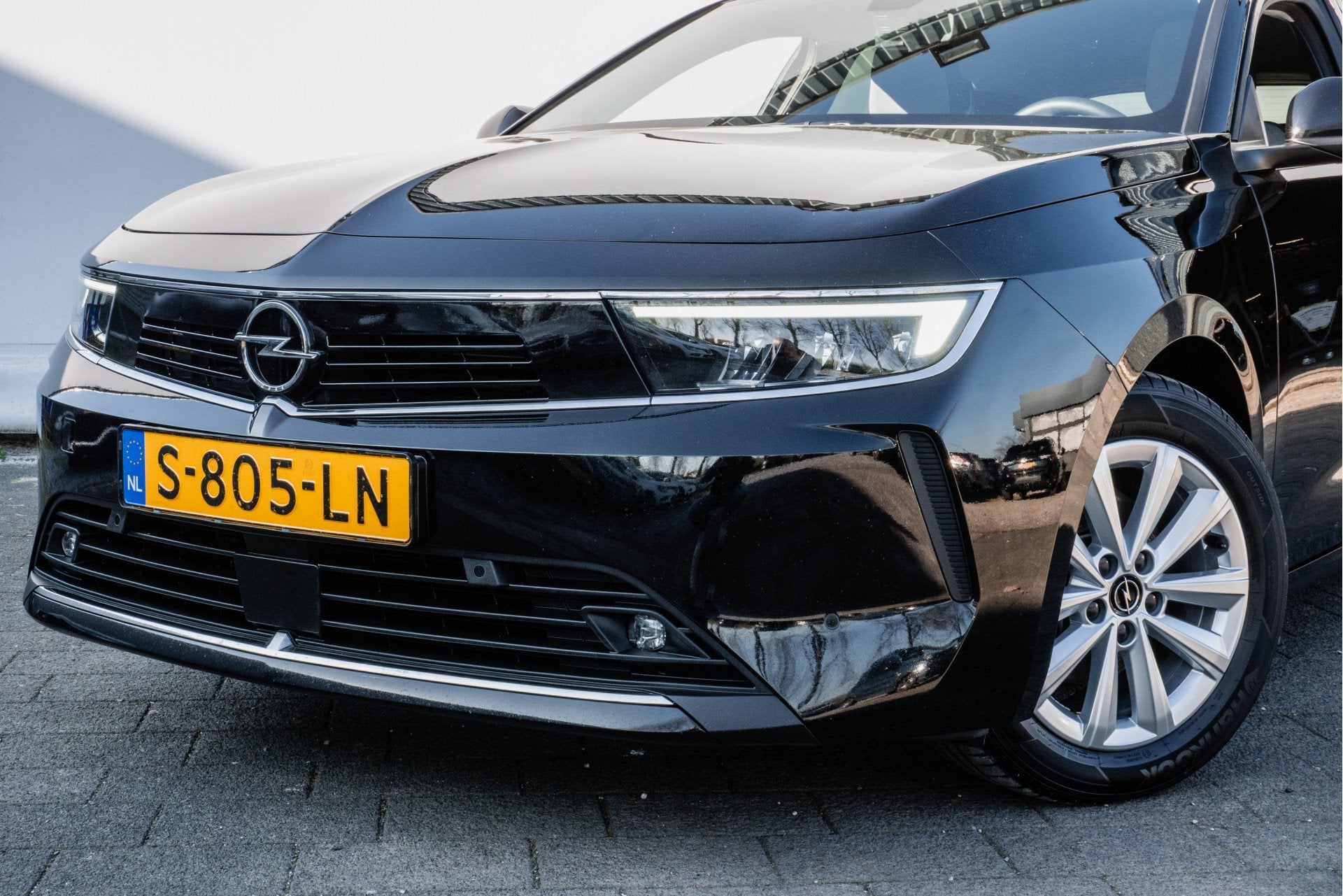 Opel Astra 1.2 130pk Business Edition AGR stoel/ Stuur-stoel, Voorwielaandrijving, Stof, 1199 cc, Met garantie (alle)
