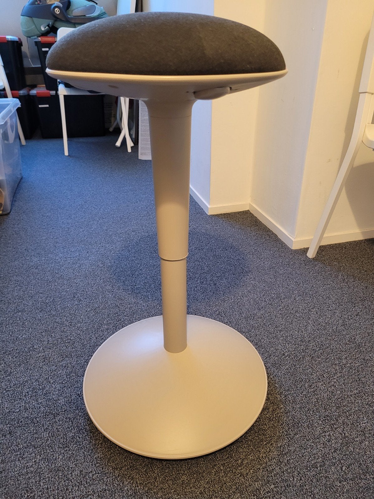 IKEA NILSERIK Kruk - zgn - In hoogte verstelbaar, Ophalen, In hoogte verstelbaar, Zo goed als nieuw, Overige materialen
