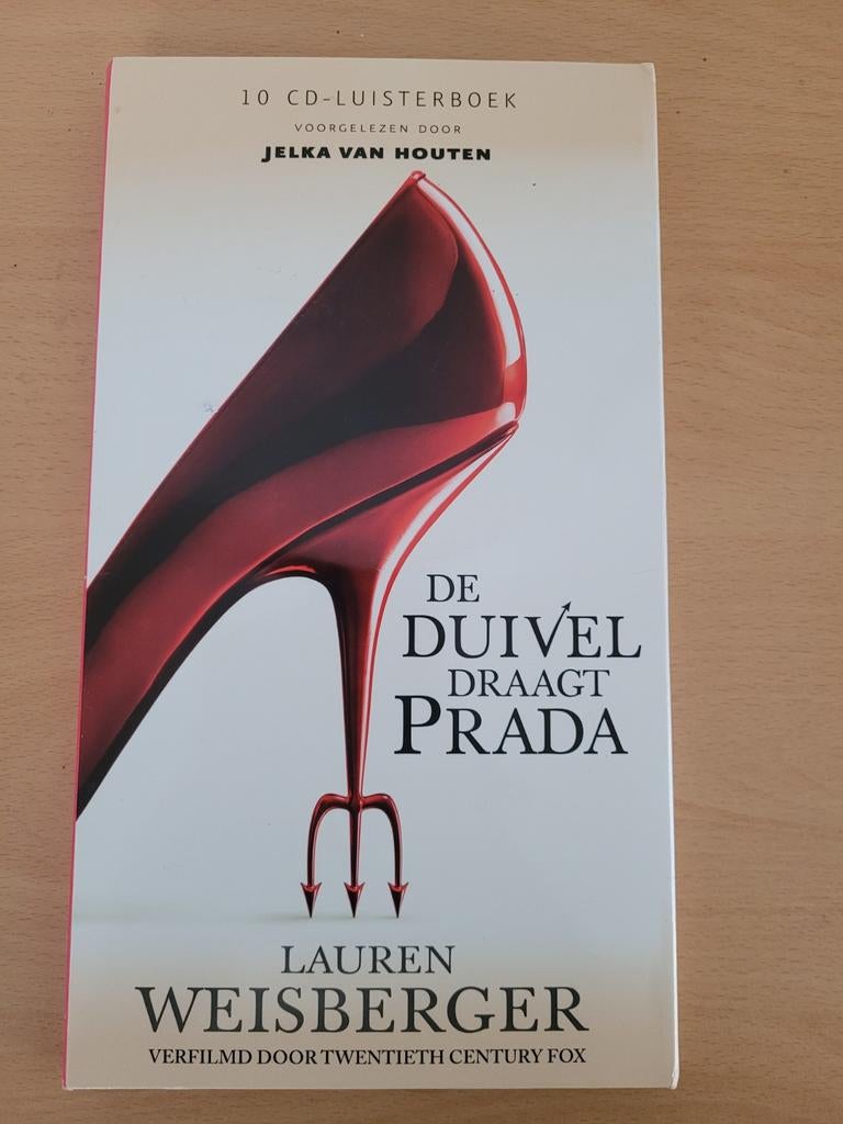 De Duivel Draagt Prada - Luisterboek (10 CD's), Boeken, Ophalen of Verzenden, Lauren Weisberger, Cd, Volwassene